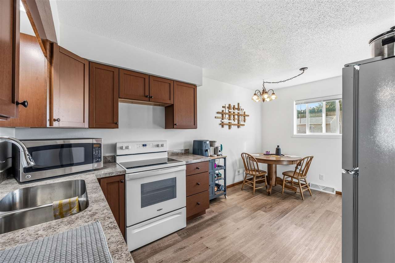 410/412 9th Avenue Clarence IA 52216