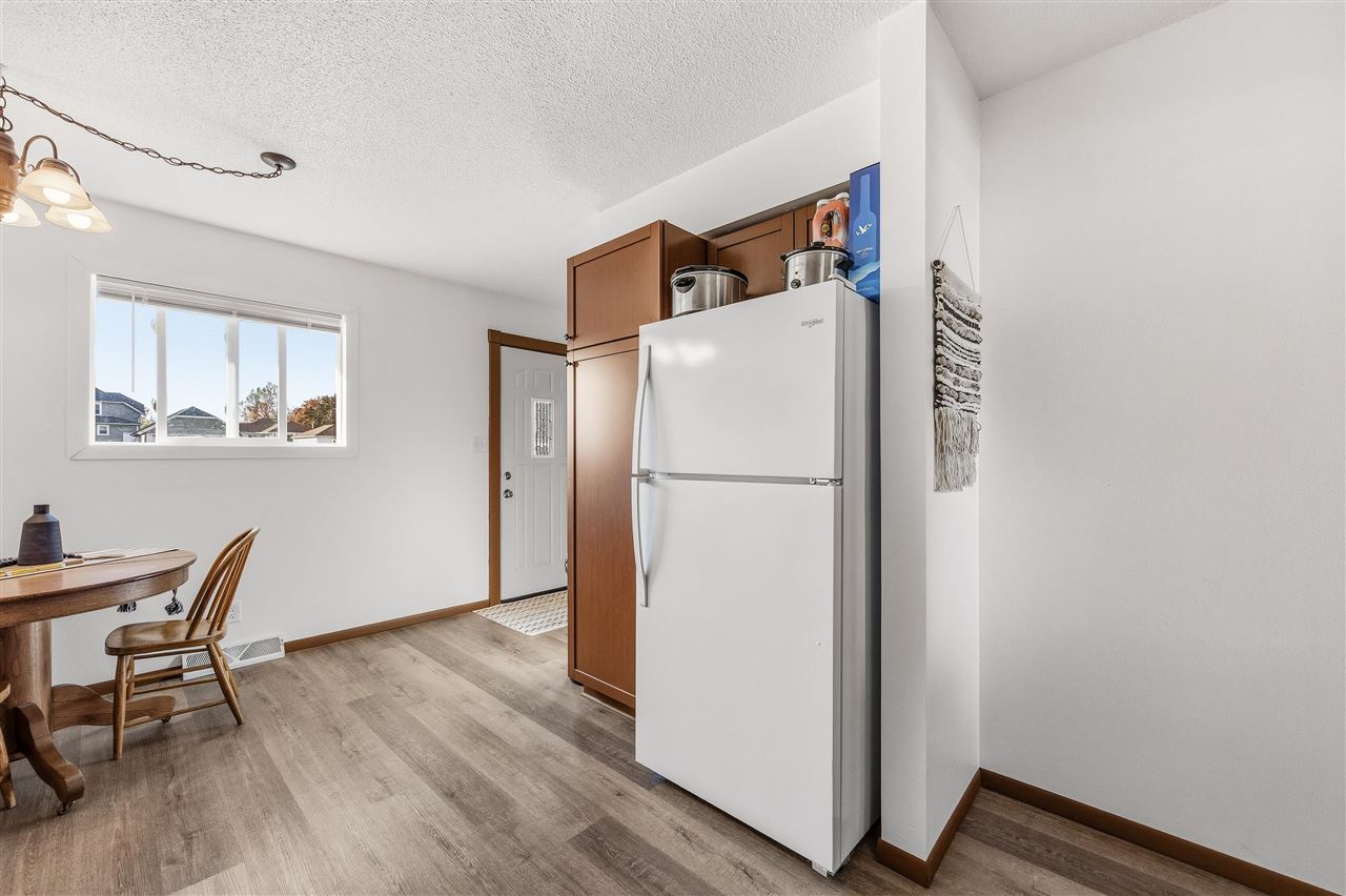 410/412 9th Avenue Clarence IA 52216