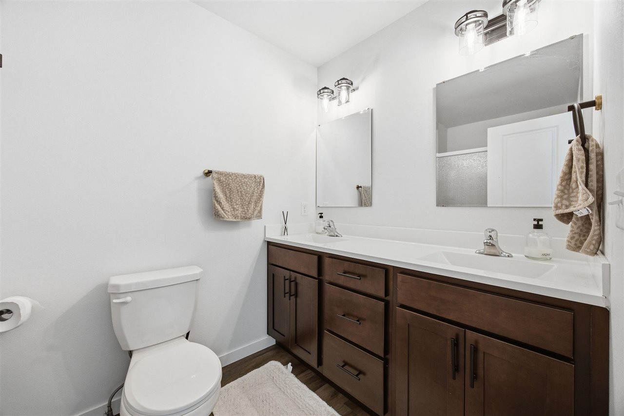 866 Nye Way Coralville IA 52241