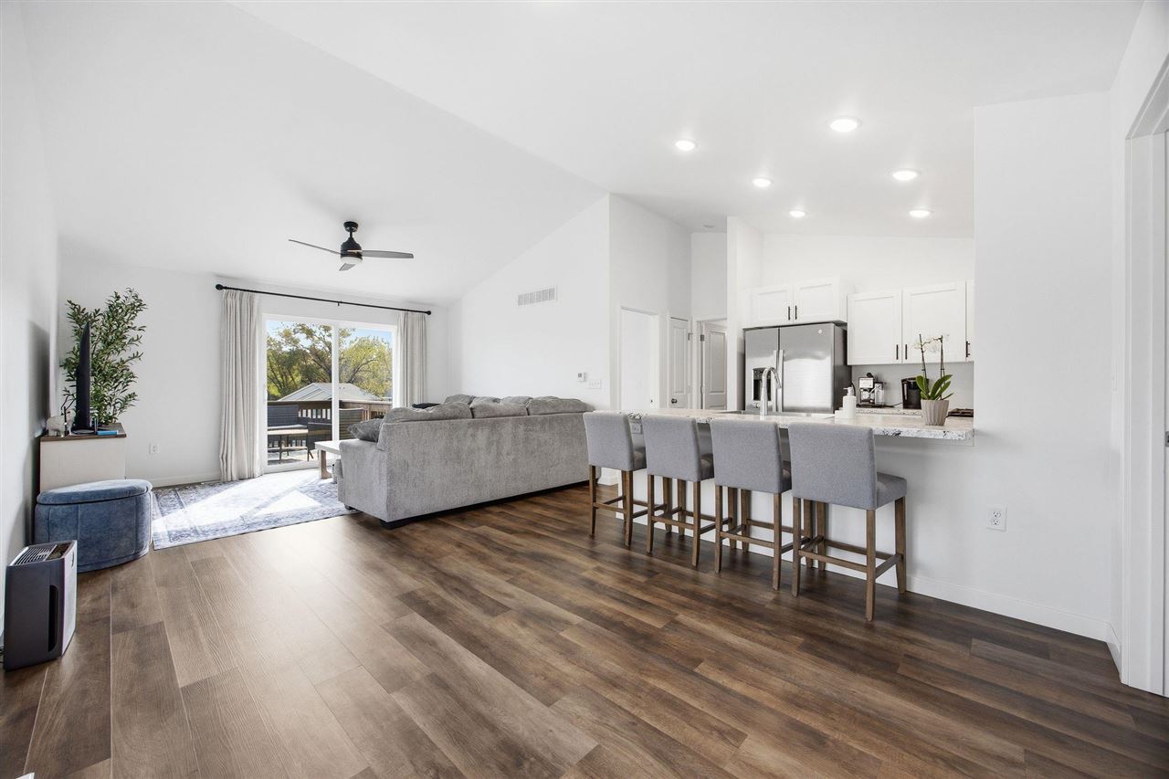 866 Nye Way Coralville IA 52241