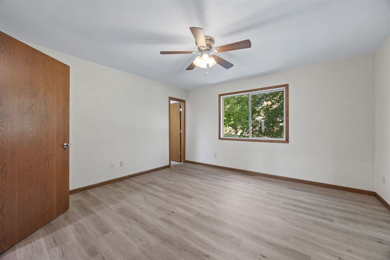 8 Wrexham Drive Iowa City IA 52246