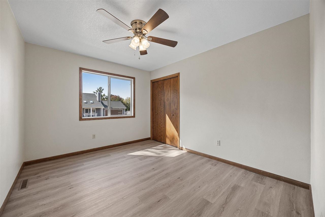 8 Wrexham Drive Iowa City IA 52246