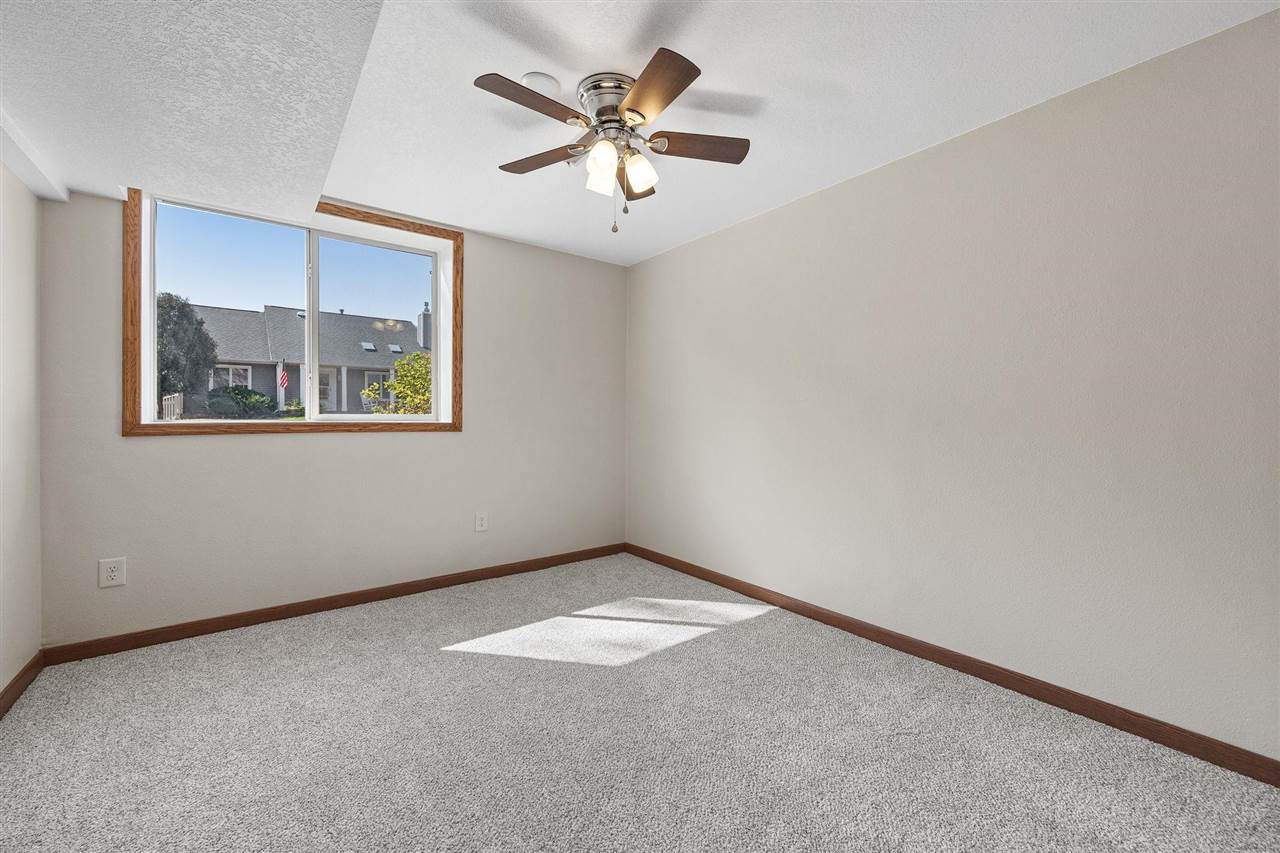 8 Wrexham Drive Iowa City IA 52246