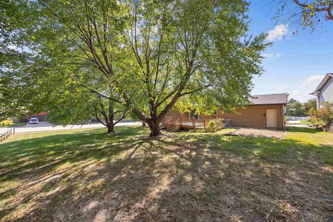 8 Wrexham Drive Iowa City IA 52246