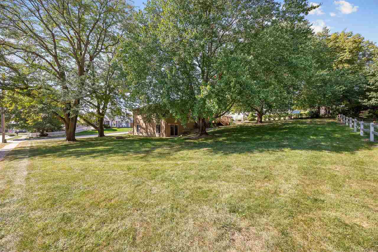 8 Wrexham Drive Iowa City IA 52246