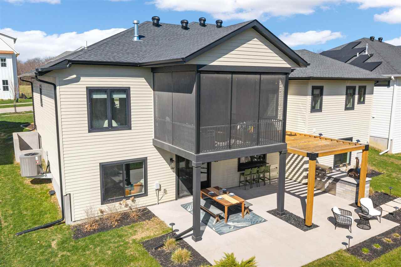 1118 Tamarack Trail Iowa City IA 52245