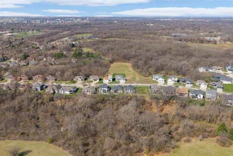 1118 Tamarack Trail Iowa City IA 52245