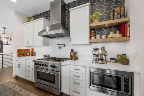 1118 Tamarack Trail Iowa City IA 52245