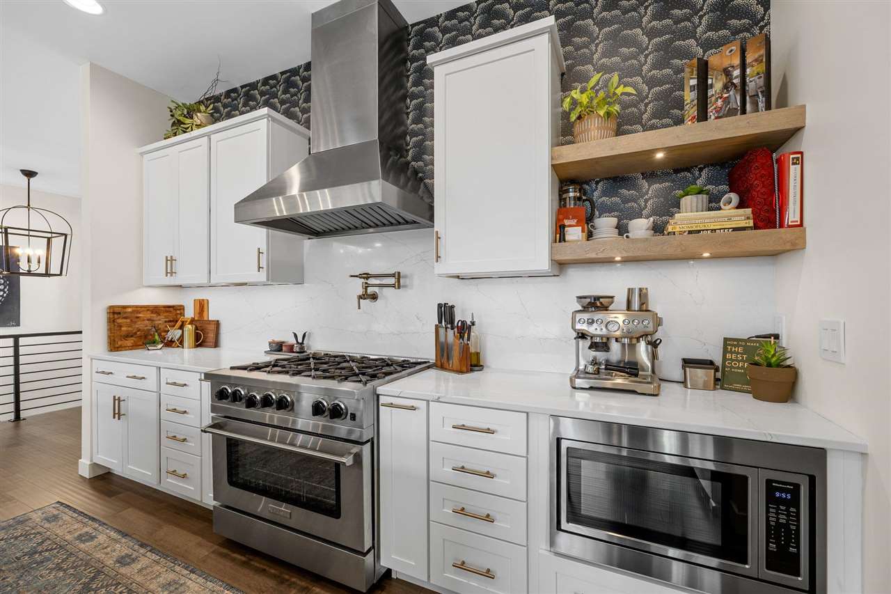 1118 Tamarack Trail Iowa City IA 52245