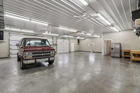 405 6th Street Victor IA 52347