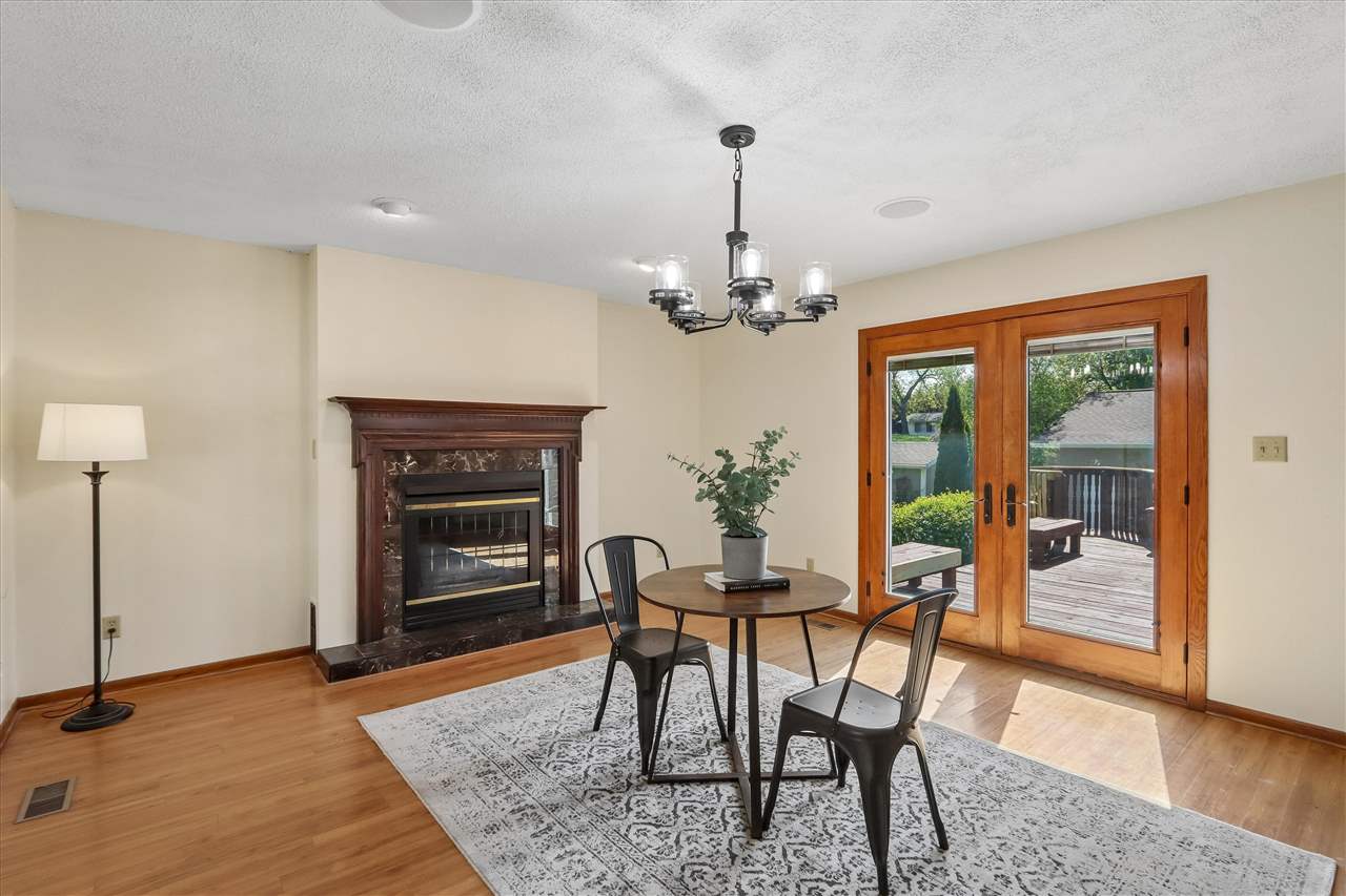 405 6th Street Victor IA 52347