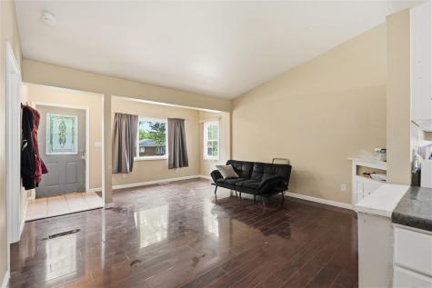 913 Maggard Street Iowa City IA 52240