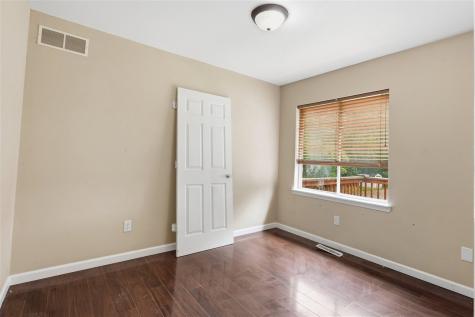 913 Maggard Street Iowa City IA 52240