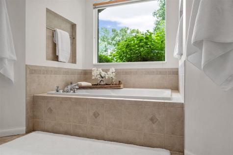 680 Highland Park Avenue Coralville IA 52241