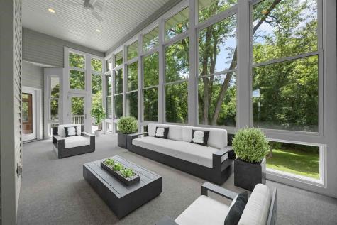 680 Highland Park Avenue Coralville IA 52241