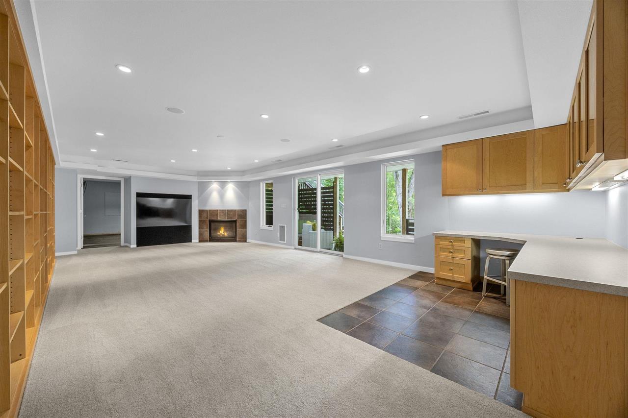 680 Highland Park Avenue Coralville IA 52241