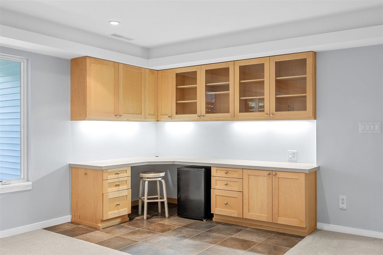 680 Highland Park Avenue Coralville IA 52241