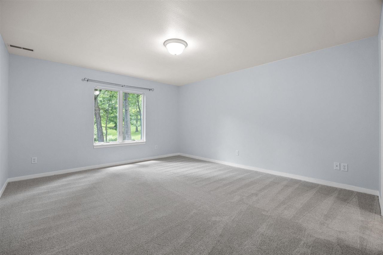 680 Highland Park Avenue Coralville IA 52241