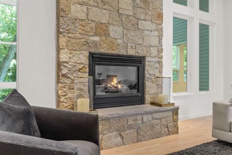 680 Highland Park Avenue Coralville IA 52241