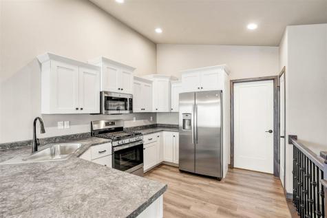 224B Vista Drive Kalona IA 52247