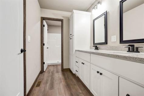 224B Vista Drive Kalona IA 52247