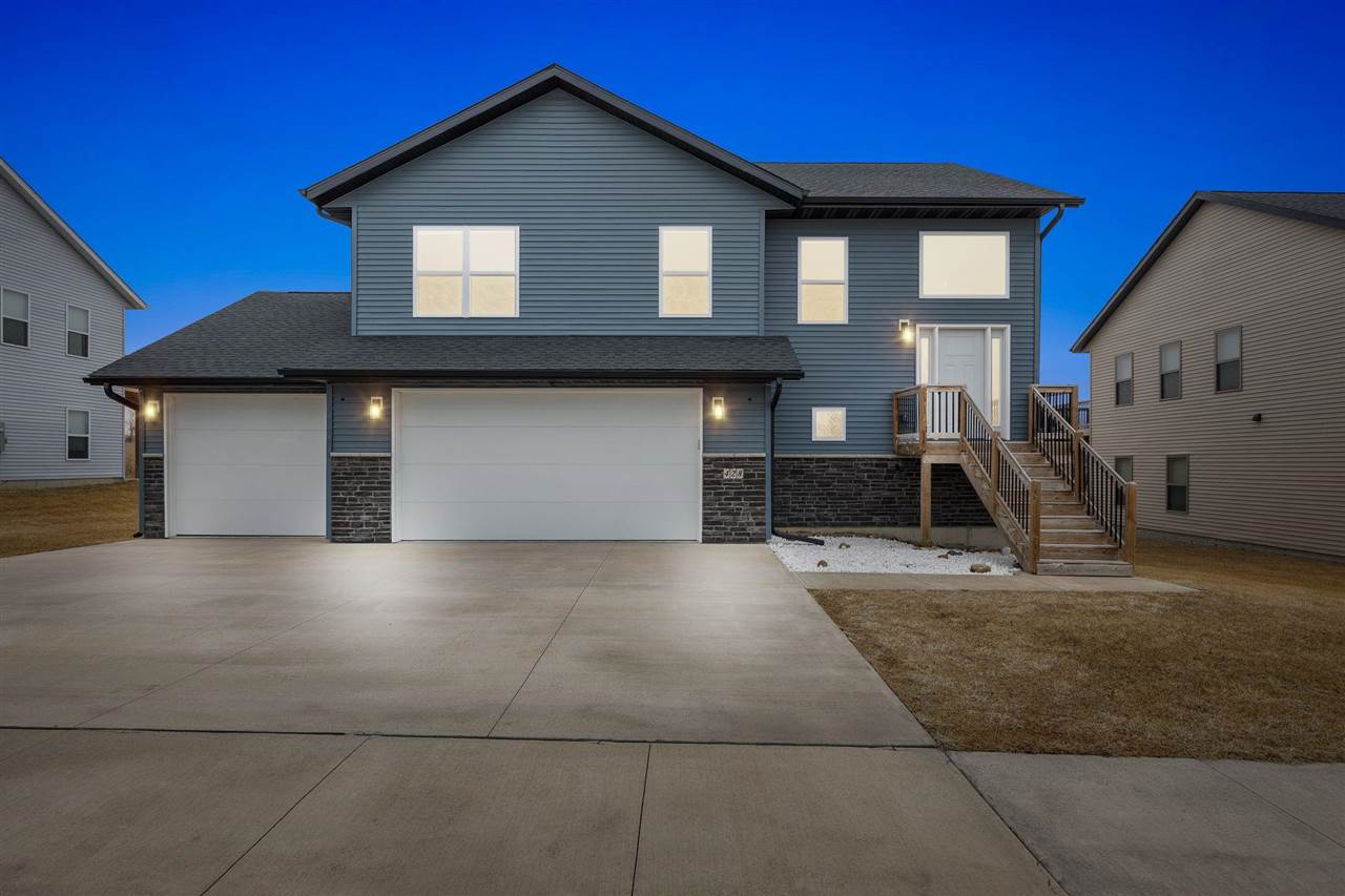 428 Galileo Drive Riverside IA 52327