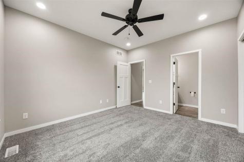 428 Galileo Drive Riverside IA 52327