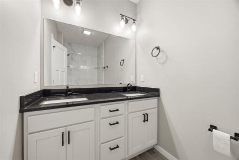 428 Galileo Drive Riverside IA 52327