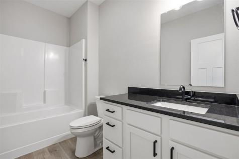 428 Galileo Drive Riverside IA 52327