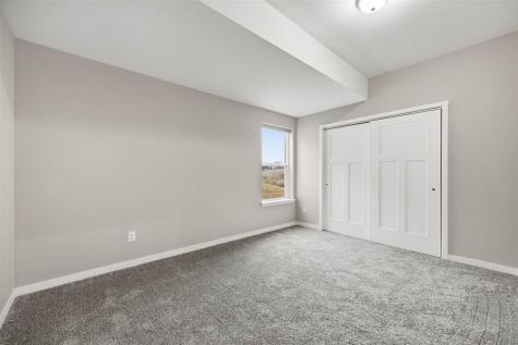 428 Galileo Drive Riverside IA 52327