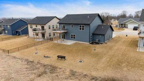 428 Galileo Drive Riverside IA 52327
