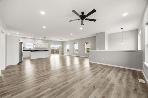 428 Galileo Drive Riverside IA 52327