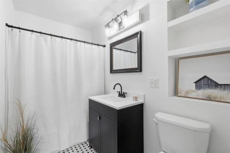 654 S Lucas Street Iowa City IA 52240