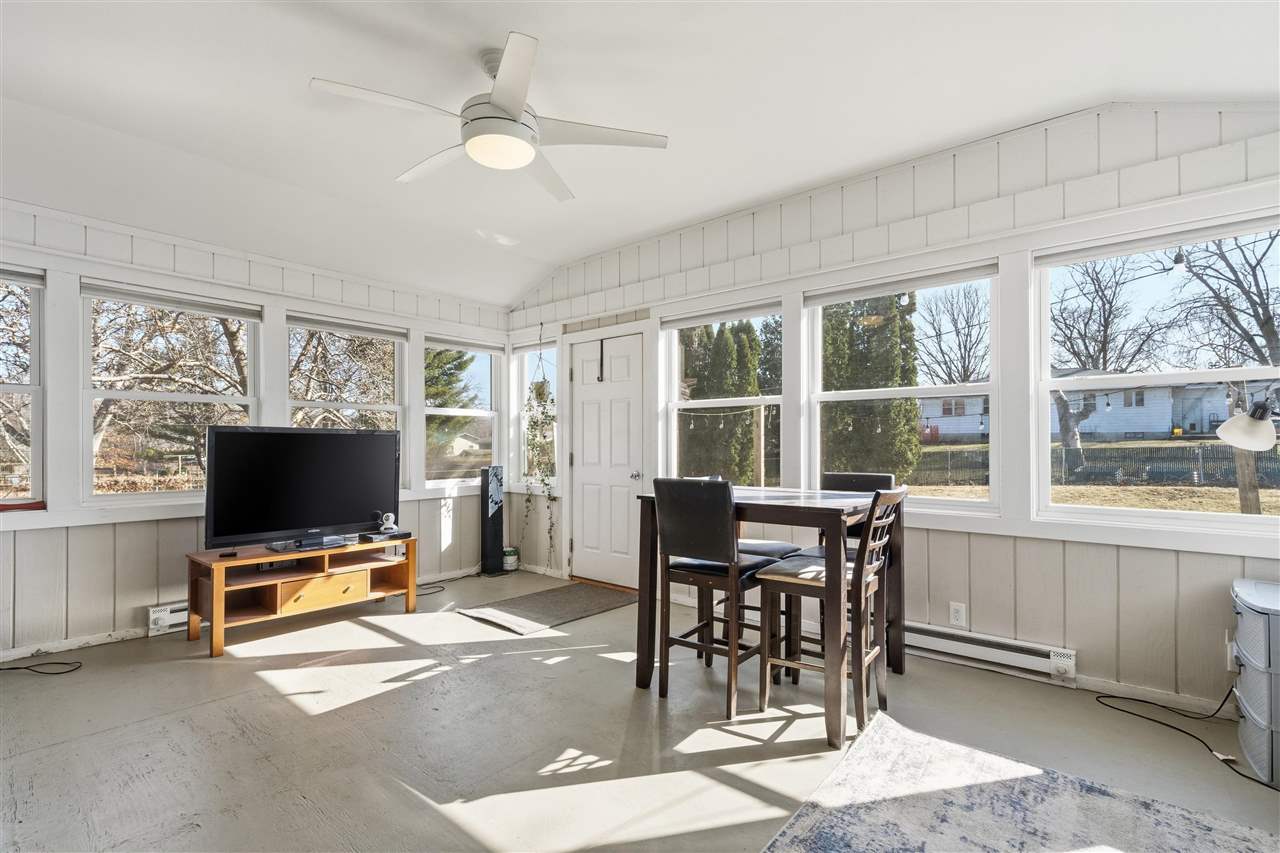 512 3rd Avenue SW Mt Vernon IA 52314