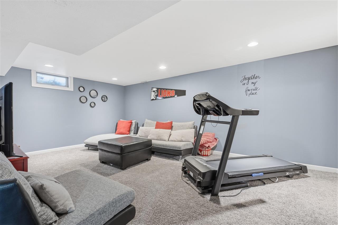 512 3rd Avenue SW Mt Vernon IA 52314