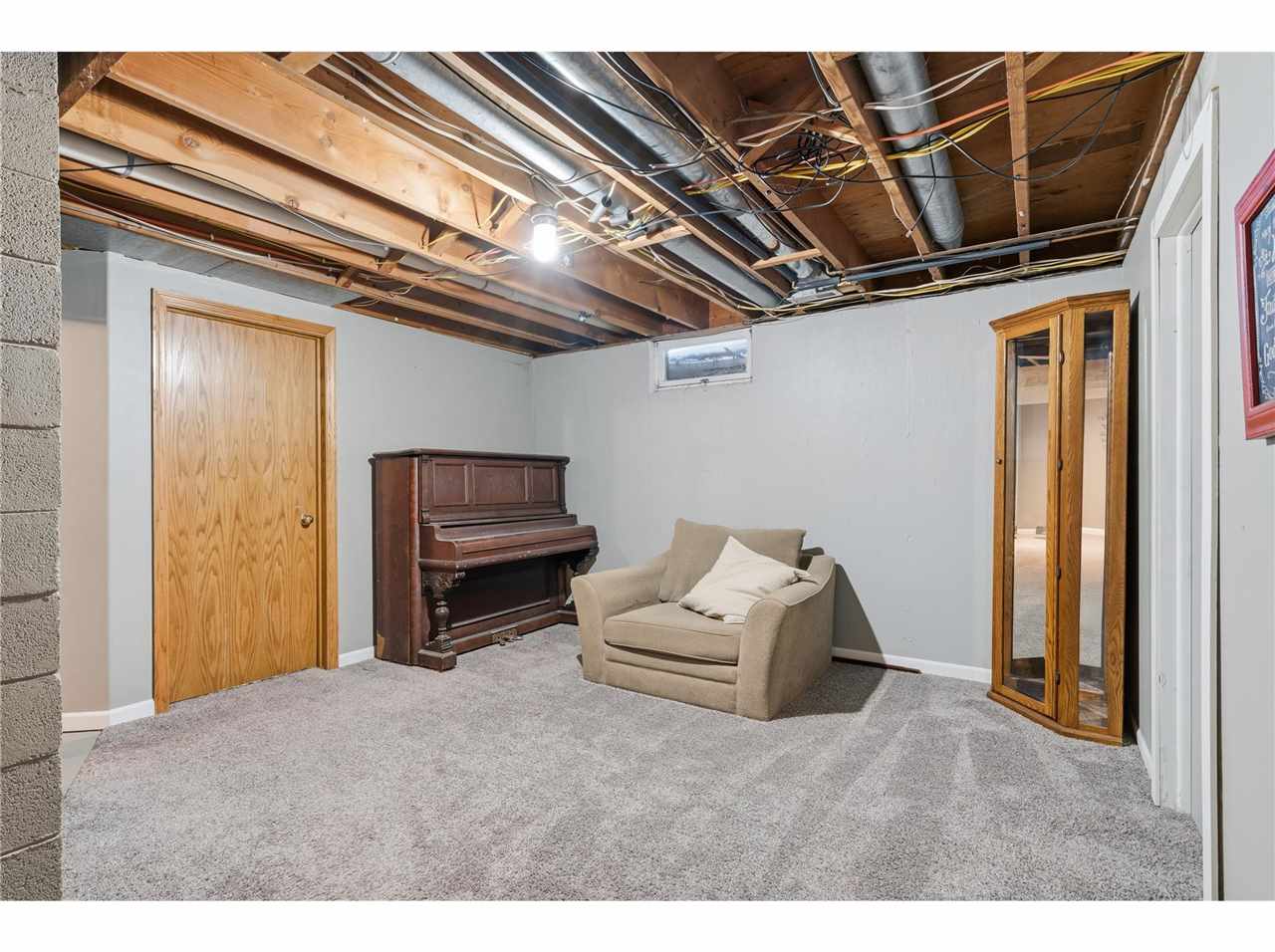 512 3rd Avenue SW Mt Vernon IA 52314