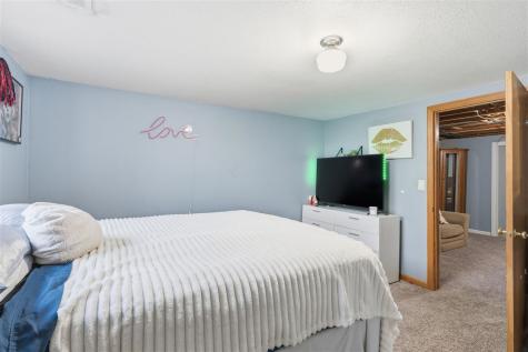 512 3rd Avenue SW Mt Vernon IA 52314