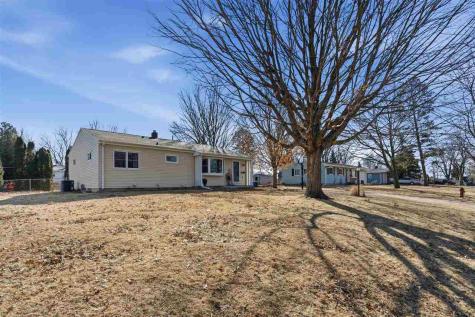 512 3rd Avenue SW Mt Vernon IA 52314