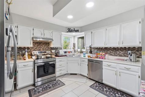 1624 Dickenson Lane Iowa City IA 52240-9108