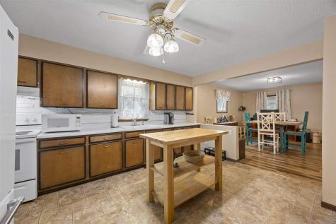 288 W Randolph Street Other IA 52301