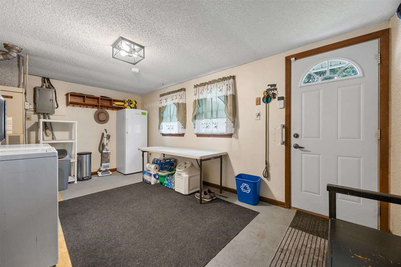 288 W Randolph Street Other IA 52301
