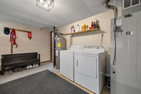 288 W Randolph Street Other IA 52301