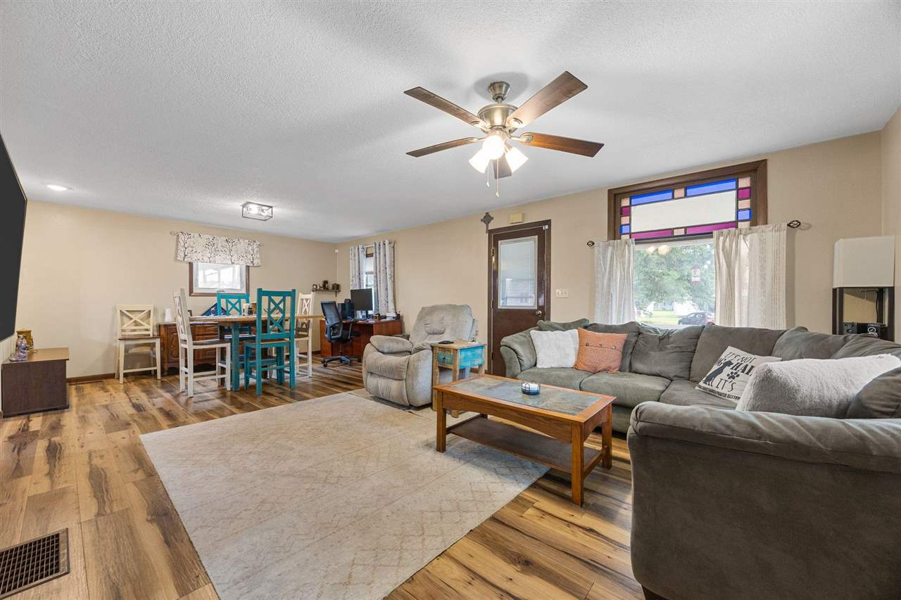 288 W Randolph Street Other IA 52301