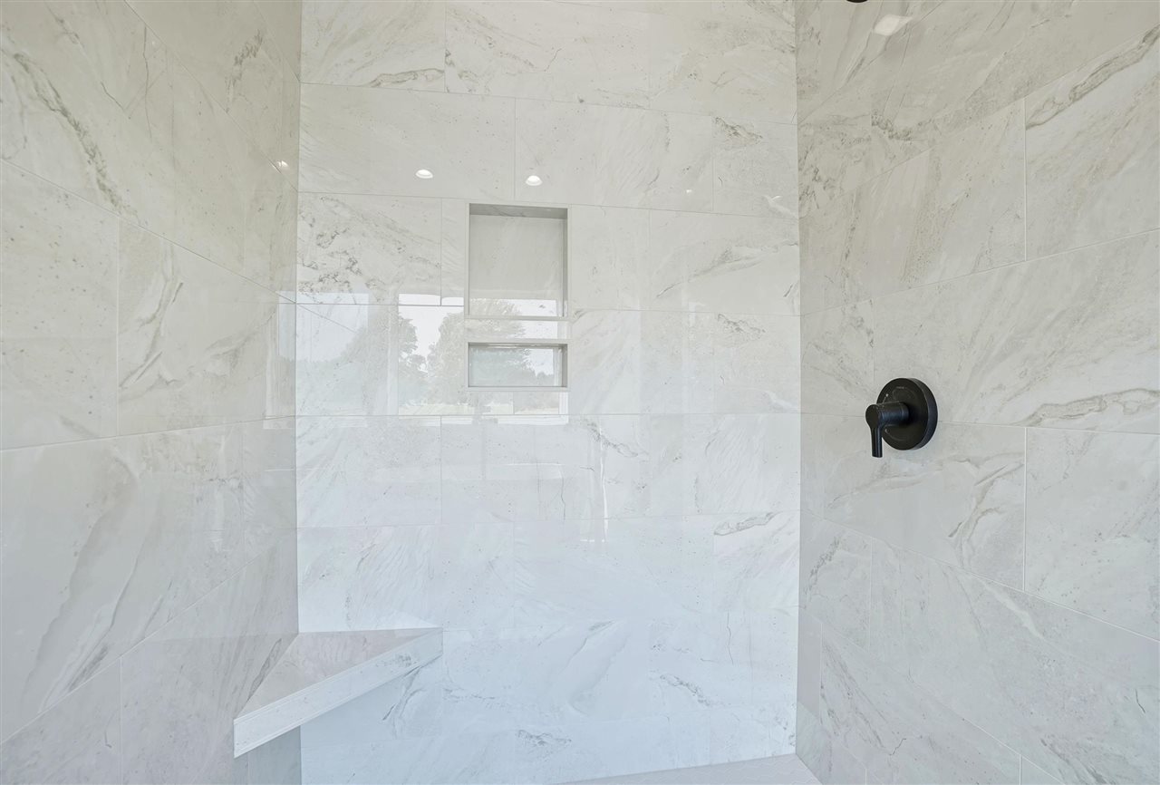 4218 Pleasant Valley Drive SE Iowa City IA 52240