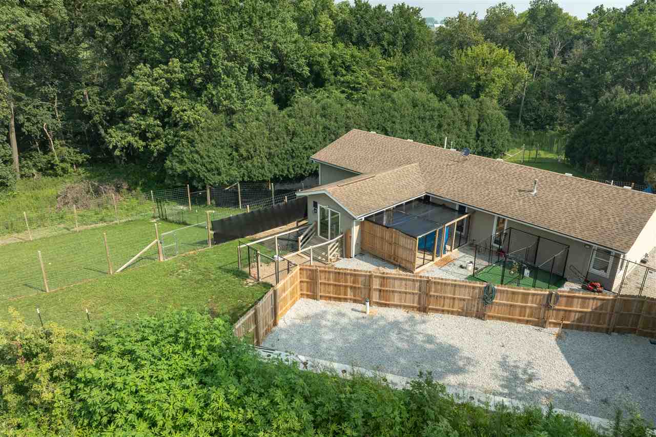 1045 Vine Avenue Riverside IA 52327