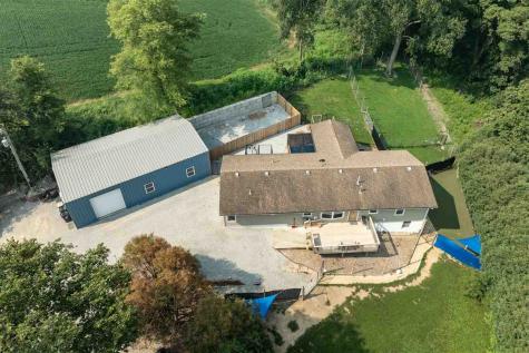 1045 Vine Avenue Riverside IA 52327