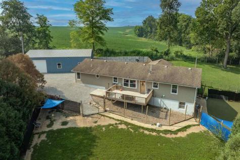 1045 Vine Avenue Riverside IA 52327