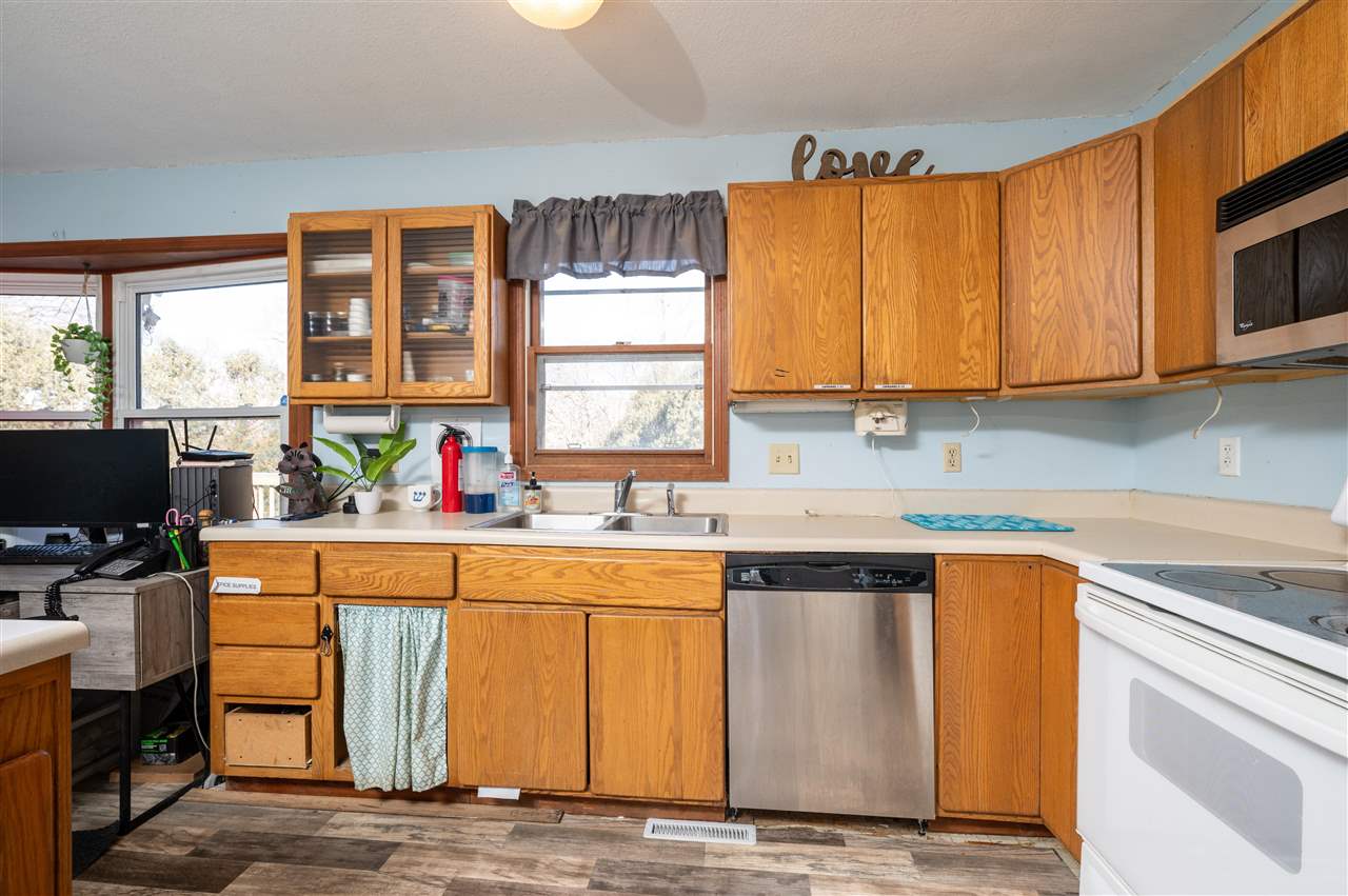 1045 Vine Avenue Riverside IA 52327