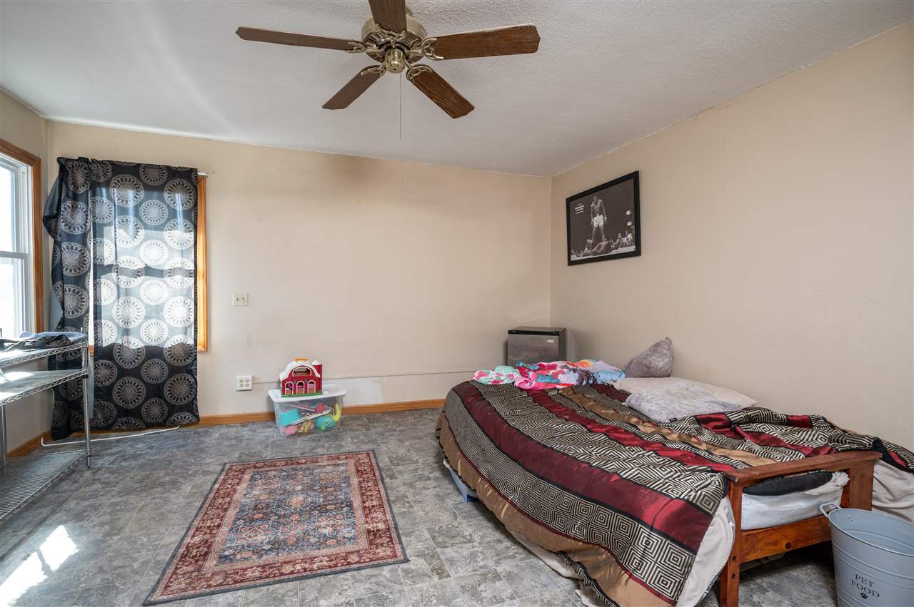 1045 Vine Avenue Riverside IA 52327