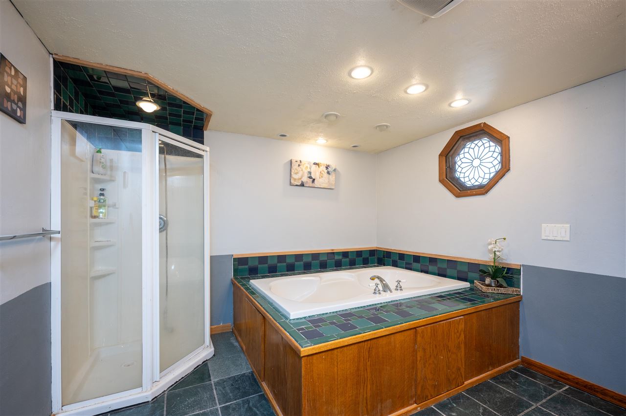 1045 Vine Avenue Riverside IA 52327